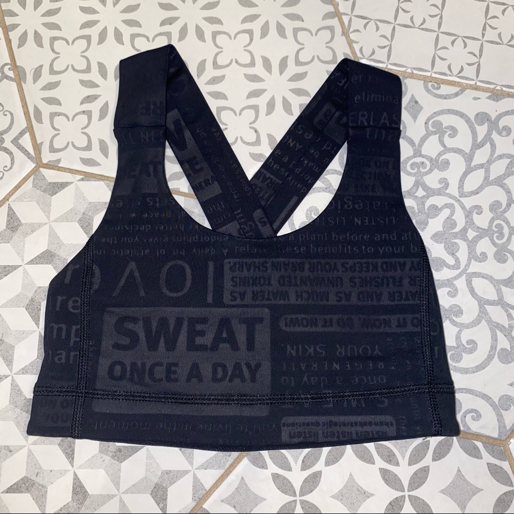 Lululemon sports bra